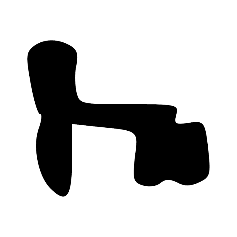 A50 — Homme barbu assis dans un fauteuil